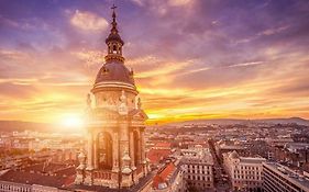 Be a Budapester3
